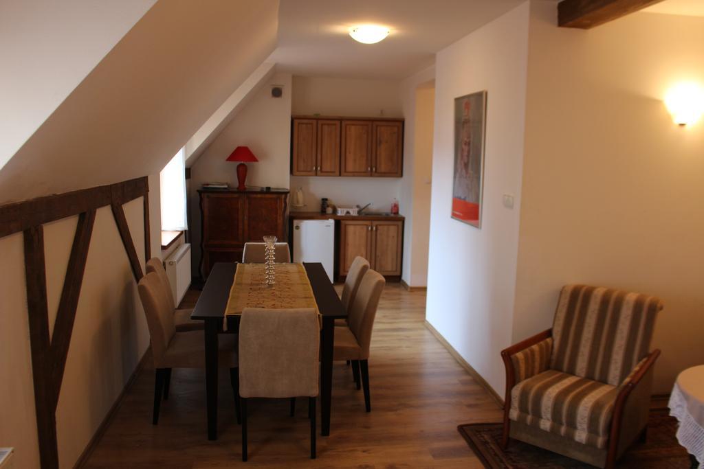 Apartament Stara Kamienica คัทเซิร์น ภายนอก รูปภาพ